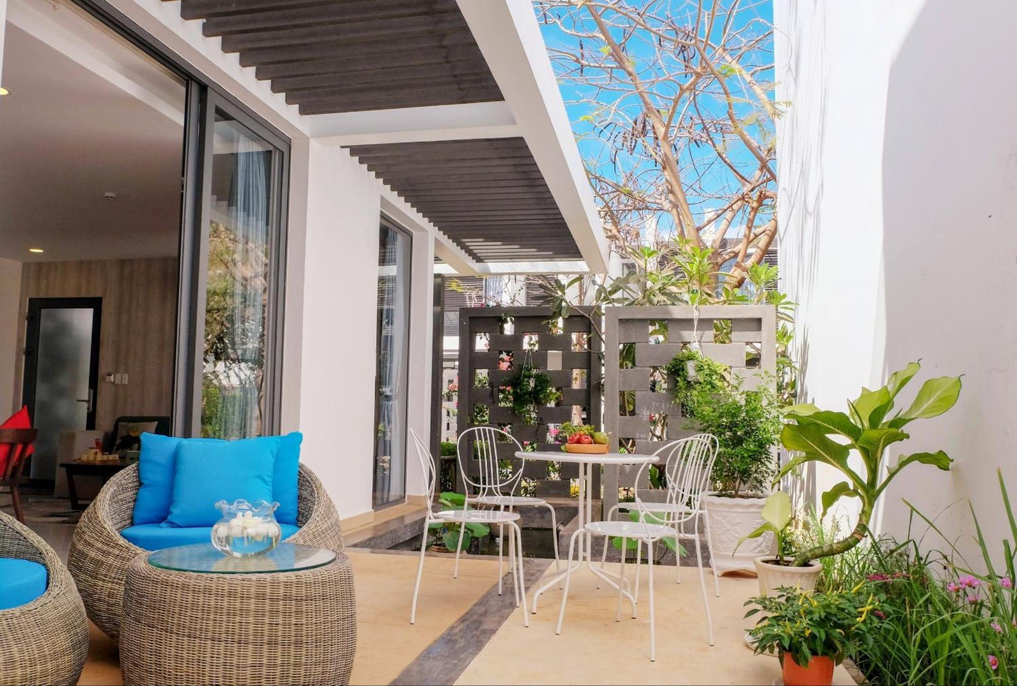 Khach San - Resort Oceanami - Long Hai Exterior photo